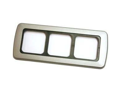 3 way surround and face-plate in flat-line silver